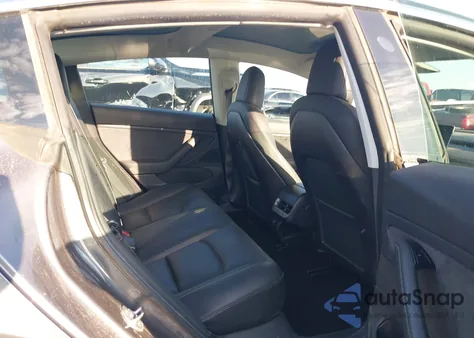 2019 Tesla Model 3 Long Range/Performance из США, поврежденный, VIN 5YJ3E1EB4KF386067